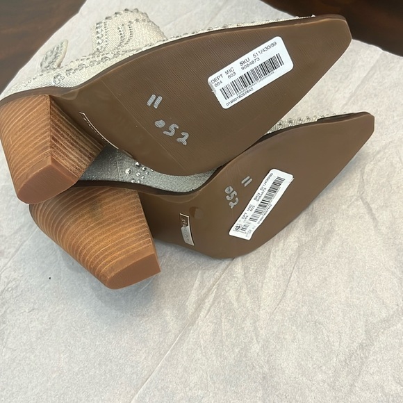 Gianni Bini Brees Rhinestone Metallic Western Booties - Picture 12 of 12